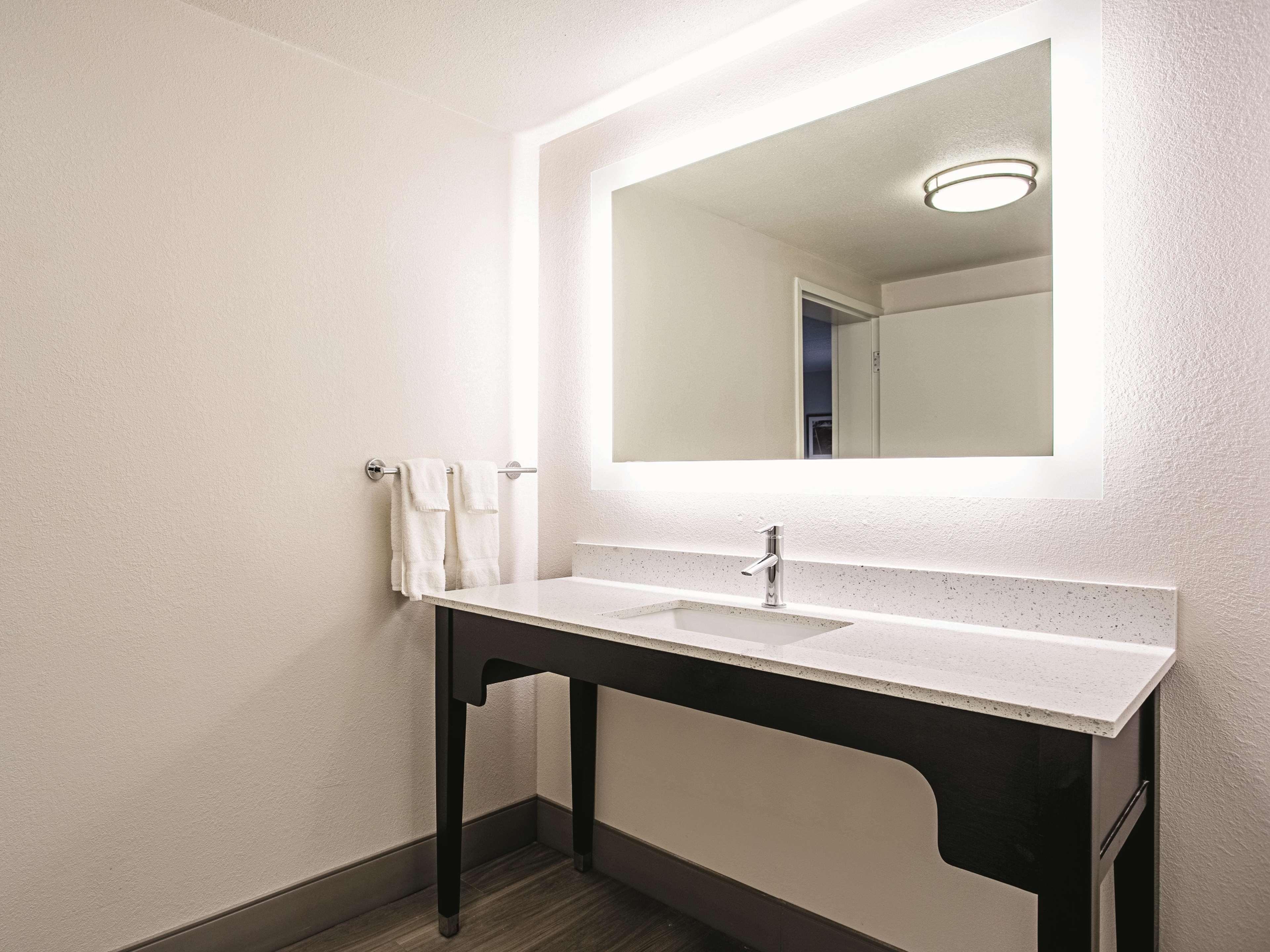 La Quinta By Wyndham Baltimore N / White Marsh מראה חיצוני תמונה